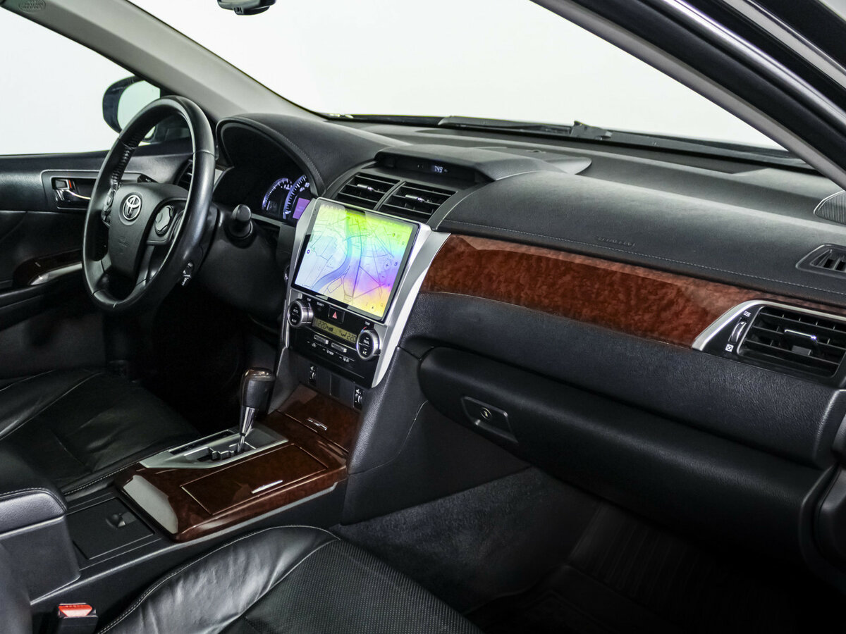 Б/У Тойота Камри 2012 года. Фото: #6