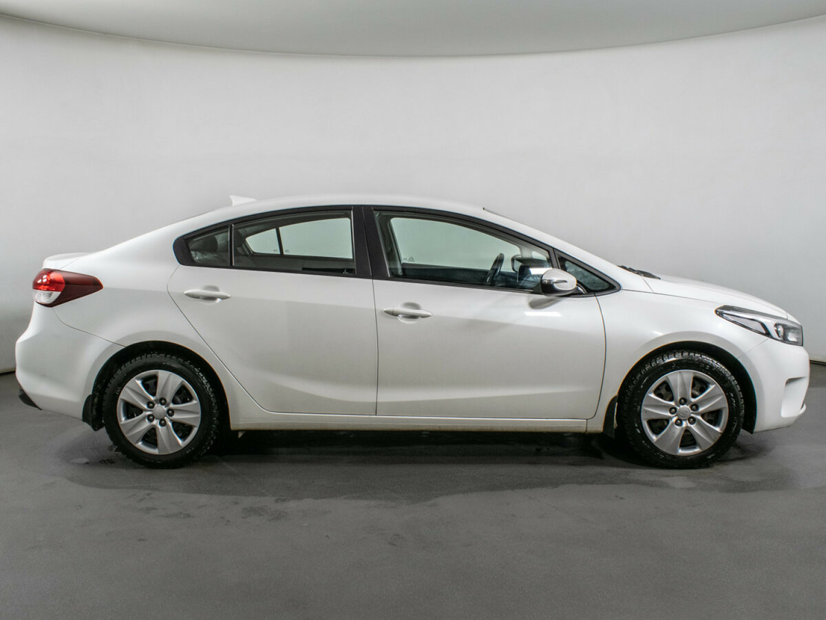 Б/У Киа Церато 2019 года. Фото: #3