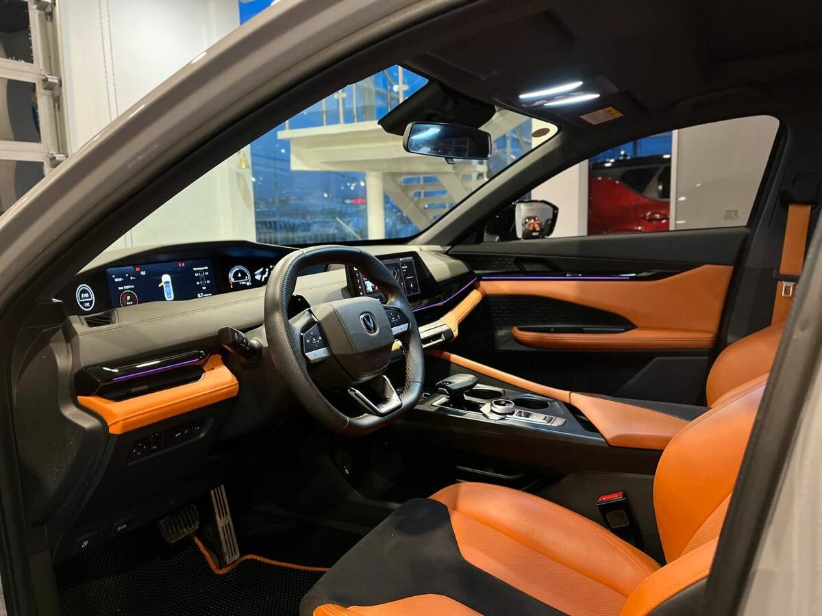 Changan UNI-V 2023 года с пробегом. Фото: #19