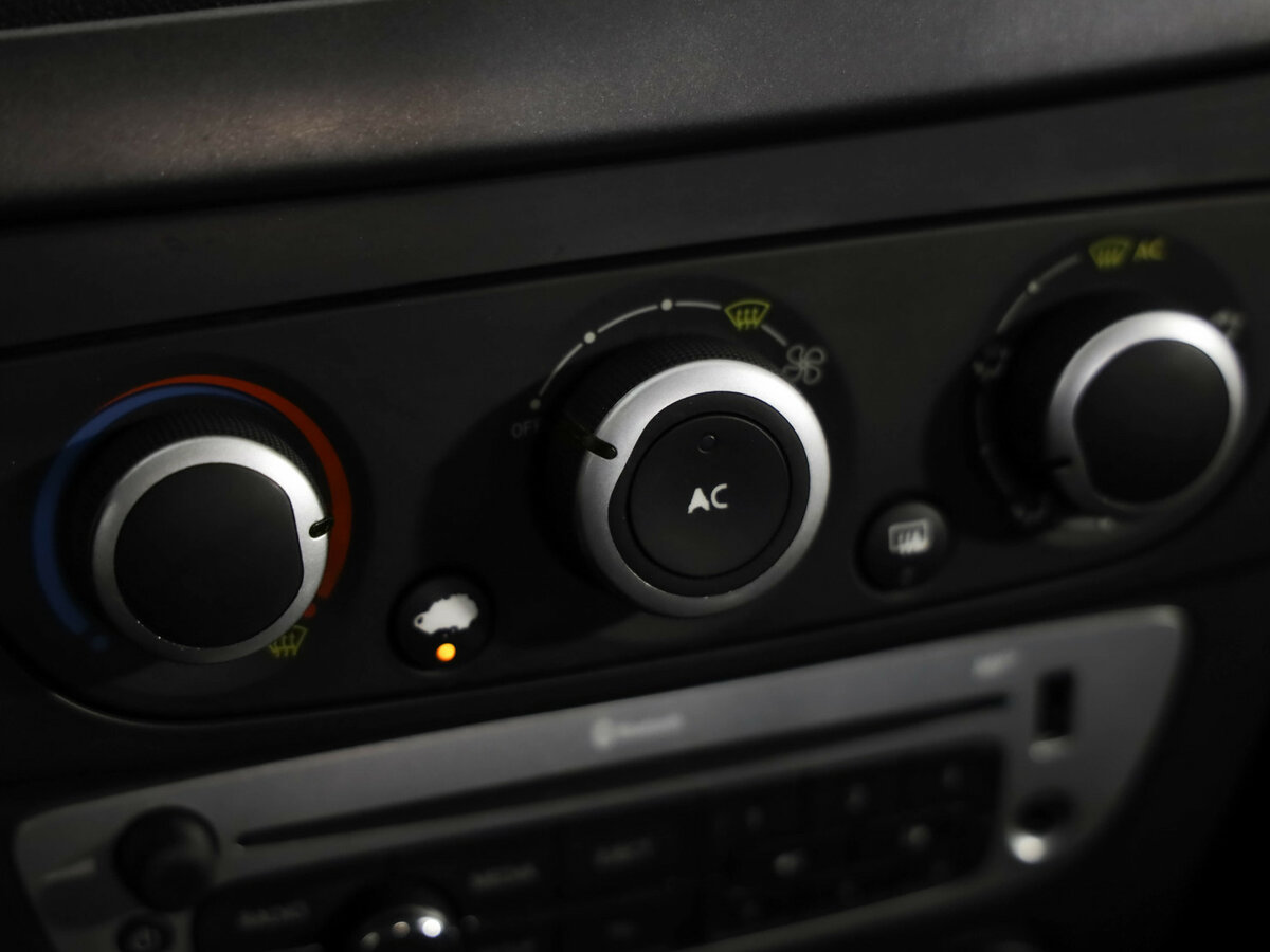 Renault Fluence 2014 года с пробегом. Фото: #11