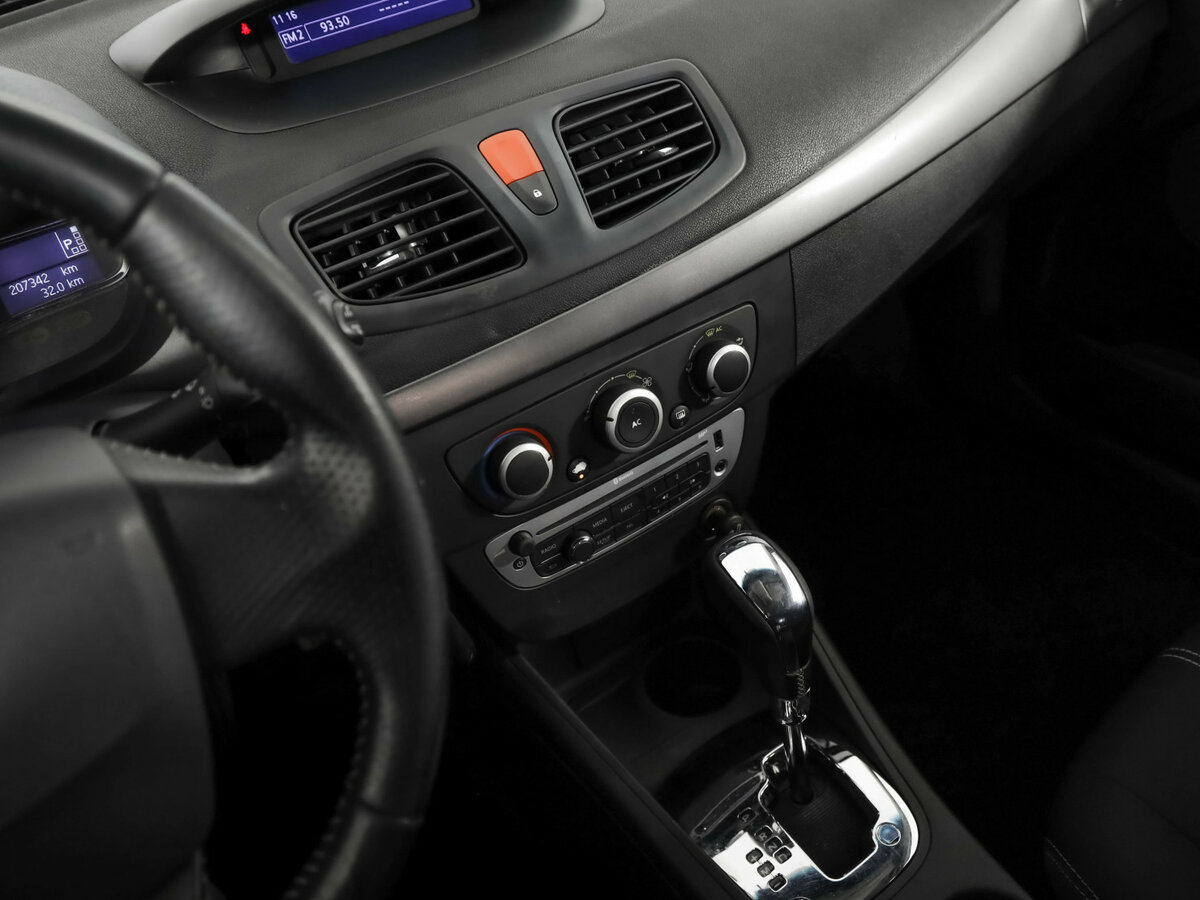 Renault Fluence 2014 года с пробегом. Фото: #14