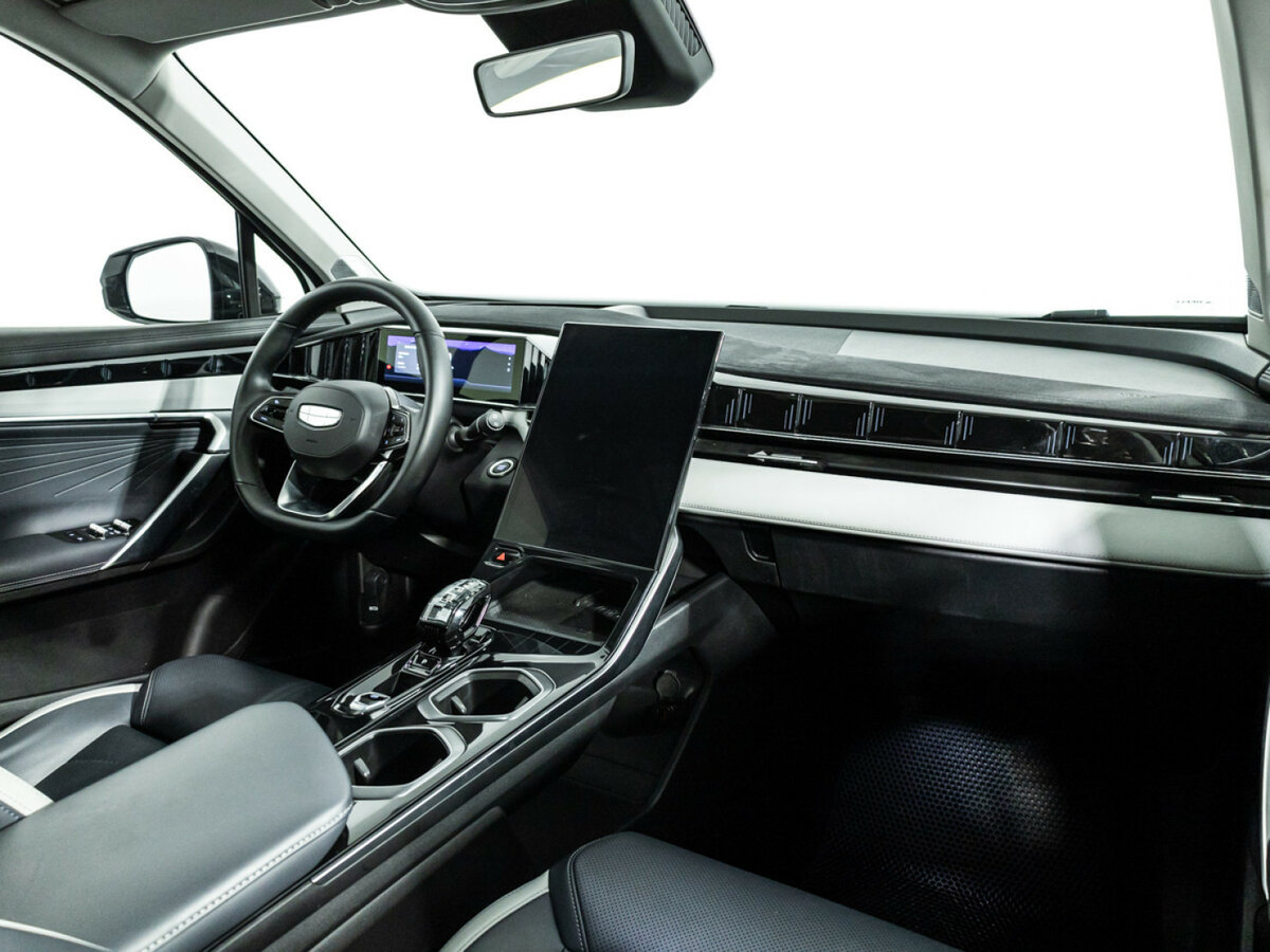 Geely Atlas 2023 года с пробегом. Фото: #6