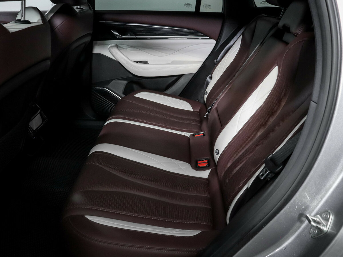 Geely Monjaro 2023 года с пробегом. Фото: #9