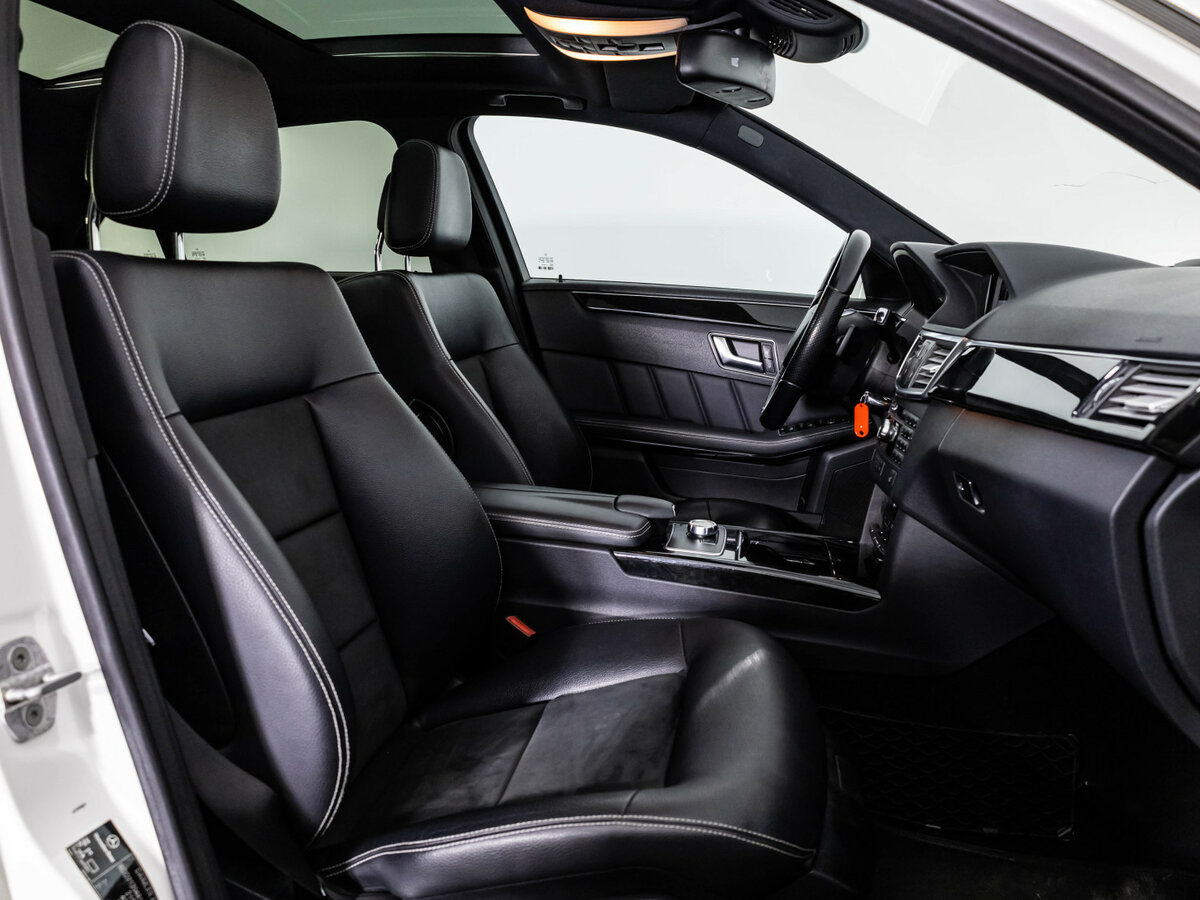 Mercedes-Benz E-Класс 2012 года с пробегом. Фото: #13