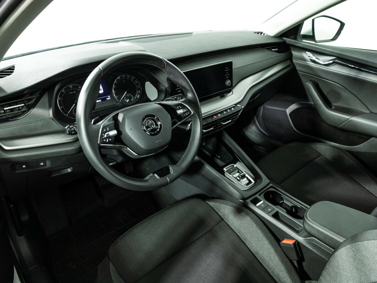 Skoda Octavia 2021 года с пробегом. Фото: #8