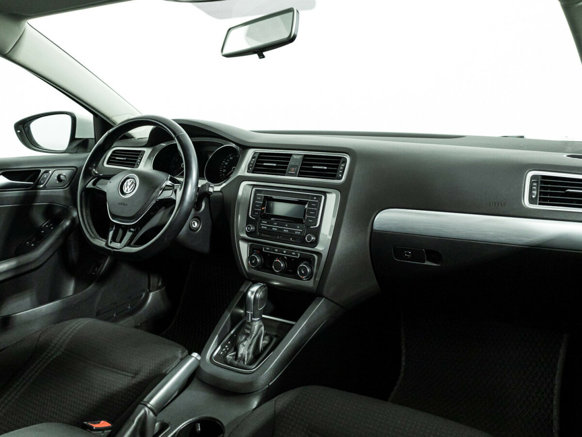 Б/У Фольксваген Джетта 2017 года. Фото: #6