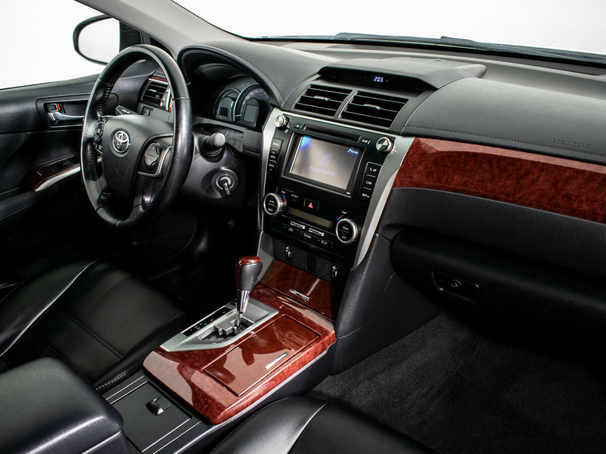 Toyota Camry 2014 года с пробегом. Фото: #7