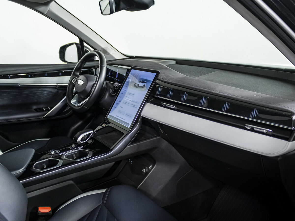 Geely Atlas 2024 года с пробегом. Фото: #6