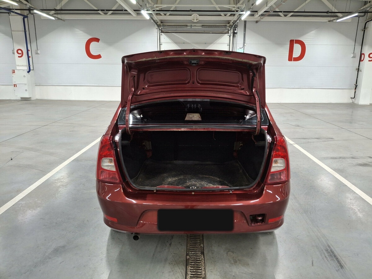 Б/У Рено Логан 2012 года. Фото: #9